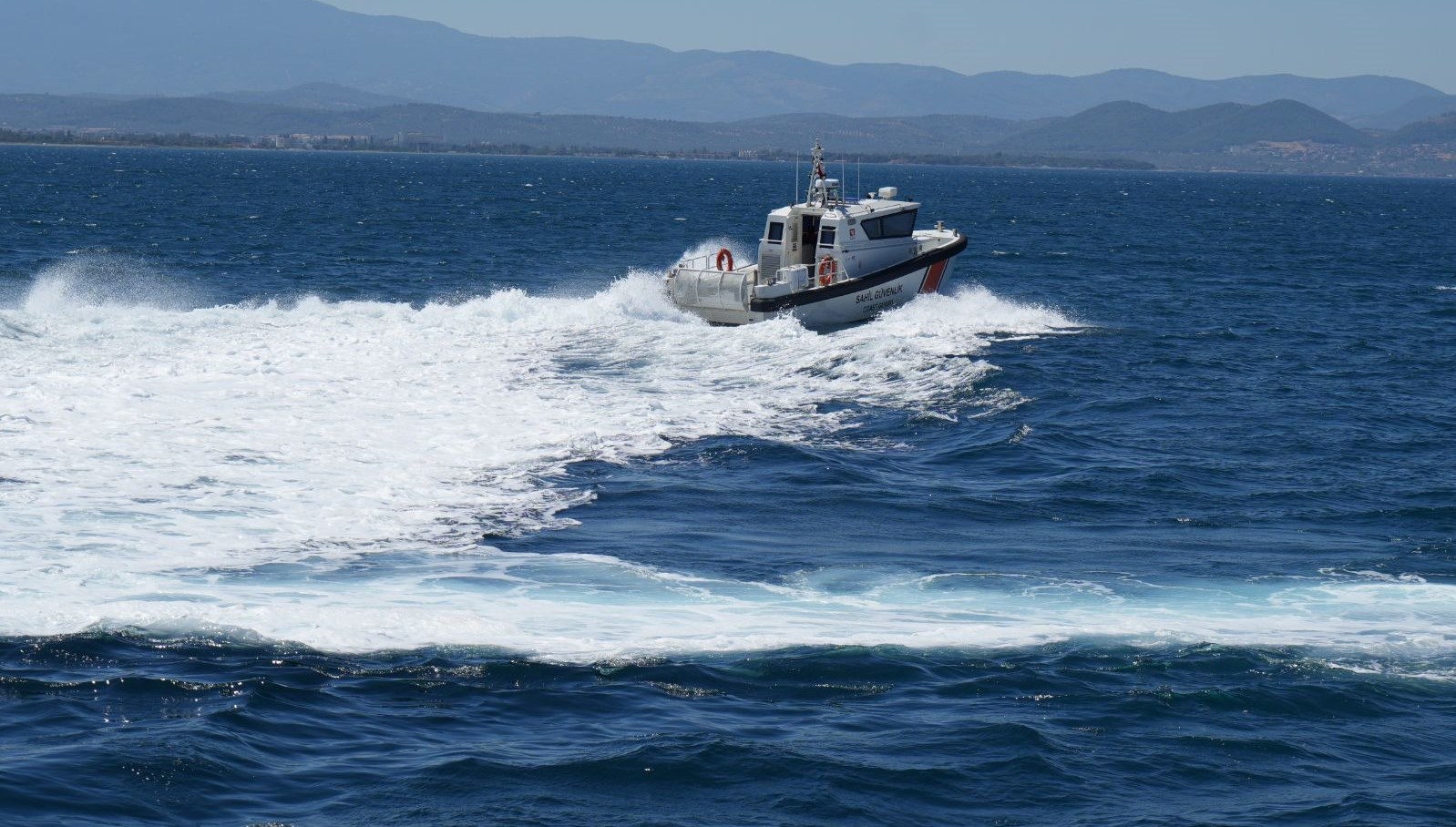 edremitte terk edilmis teknenin sahibiaraniyor NZOwi8Vd