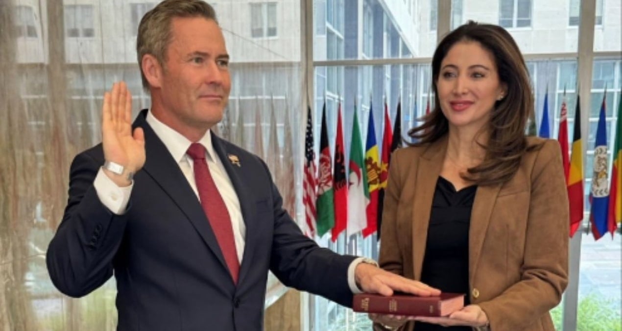 kayiplara karisan felaket bakan waltz aylar sonra bm elcisi oldu USXKmxiz