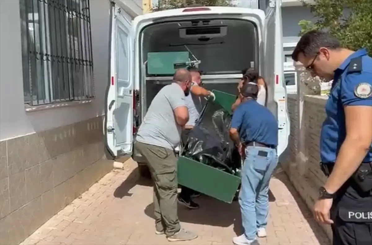 cezaevinden cikan kadin arkadasinin evinde olu bulundu crDEJqWH