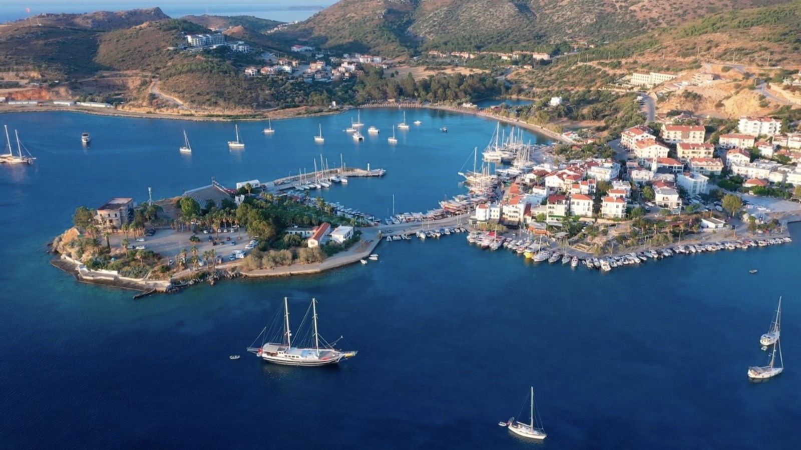 chpli ozcan datca iskelesine el konulma girisimini tbmmye tasidi J4dMzbGC