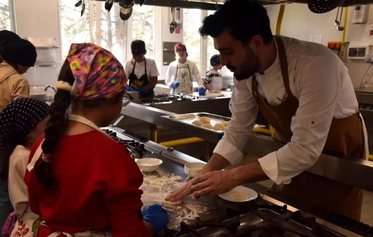 cocuklar dunya mutfaklarini kesfediyor ckO5TgM2.jpg