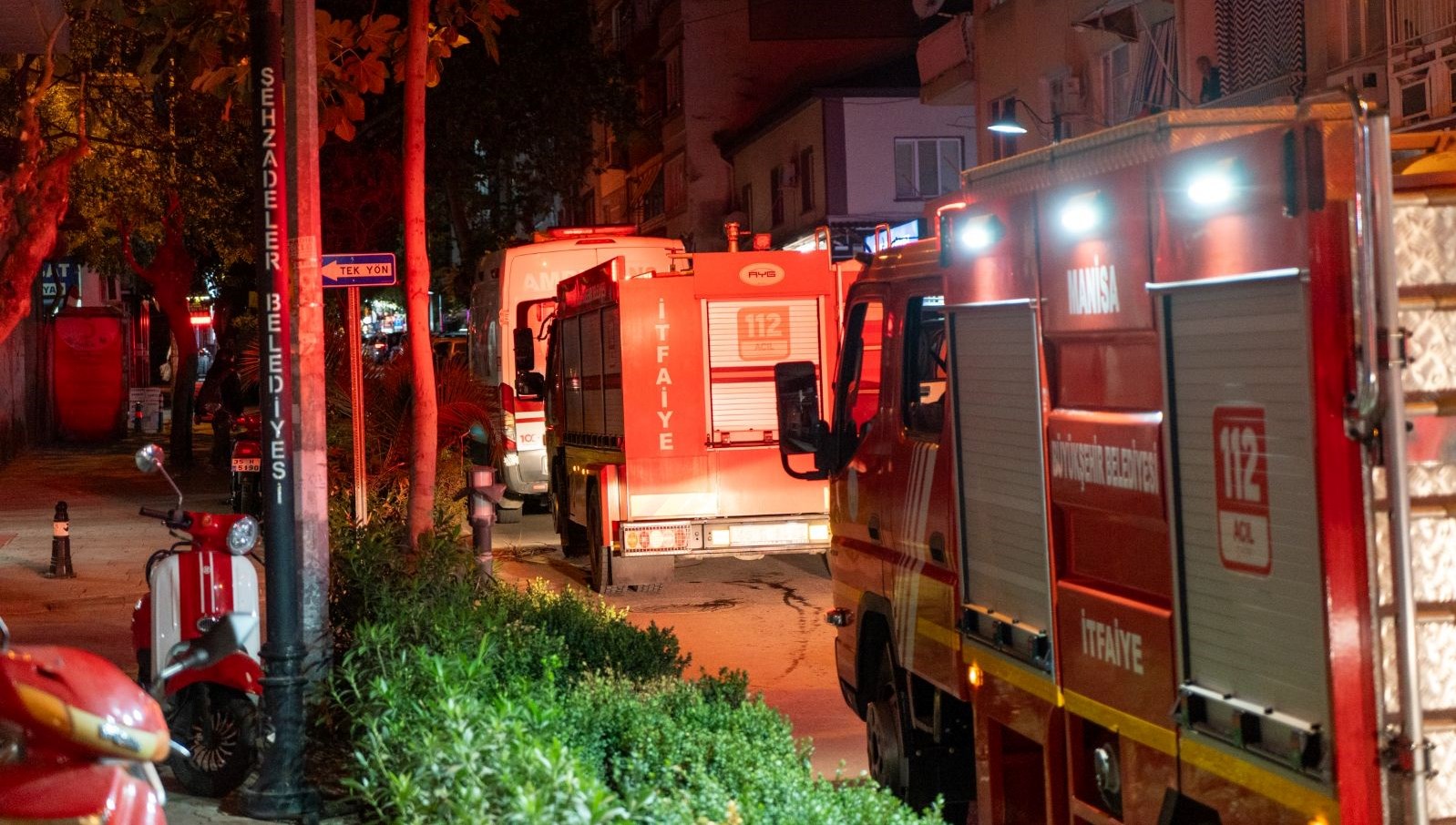 esine kizdi evini atese verdi DTidSyTb.jpg