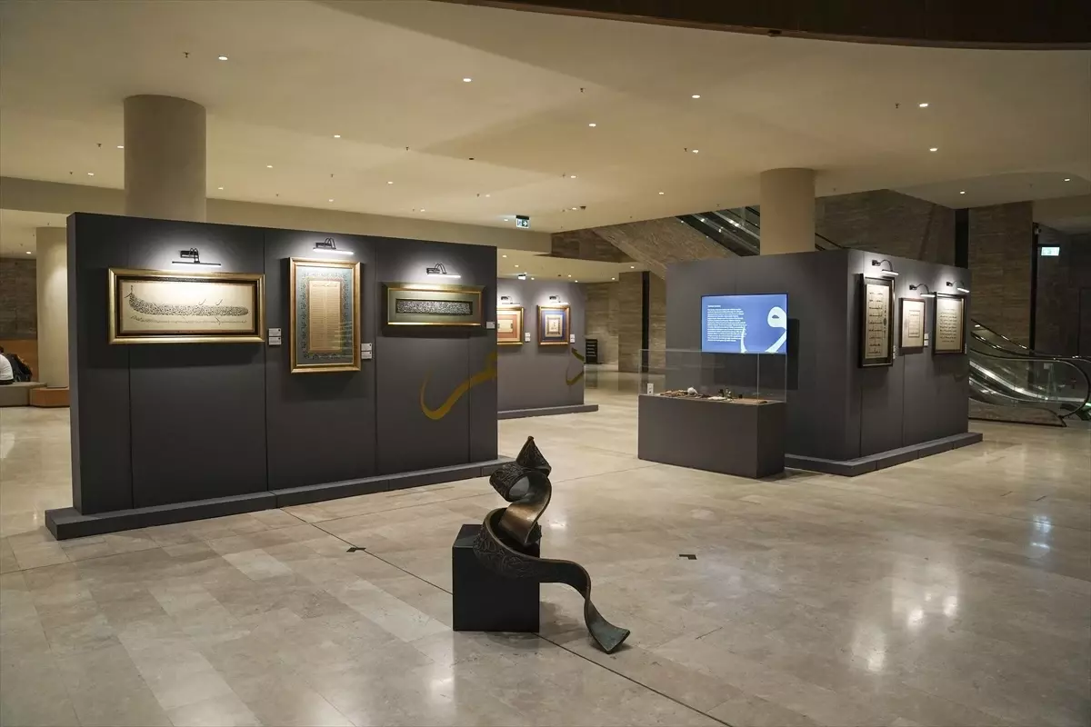 istanbul kultur yolu festivalinde husn i hat sergisi KptTdAZQ