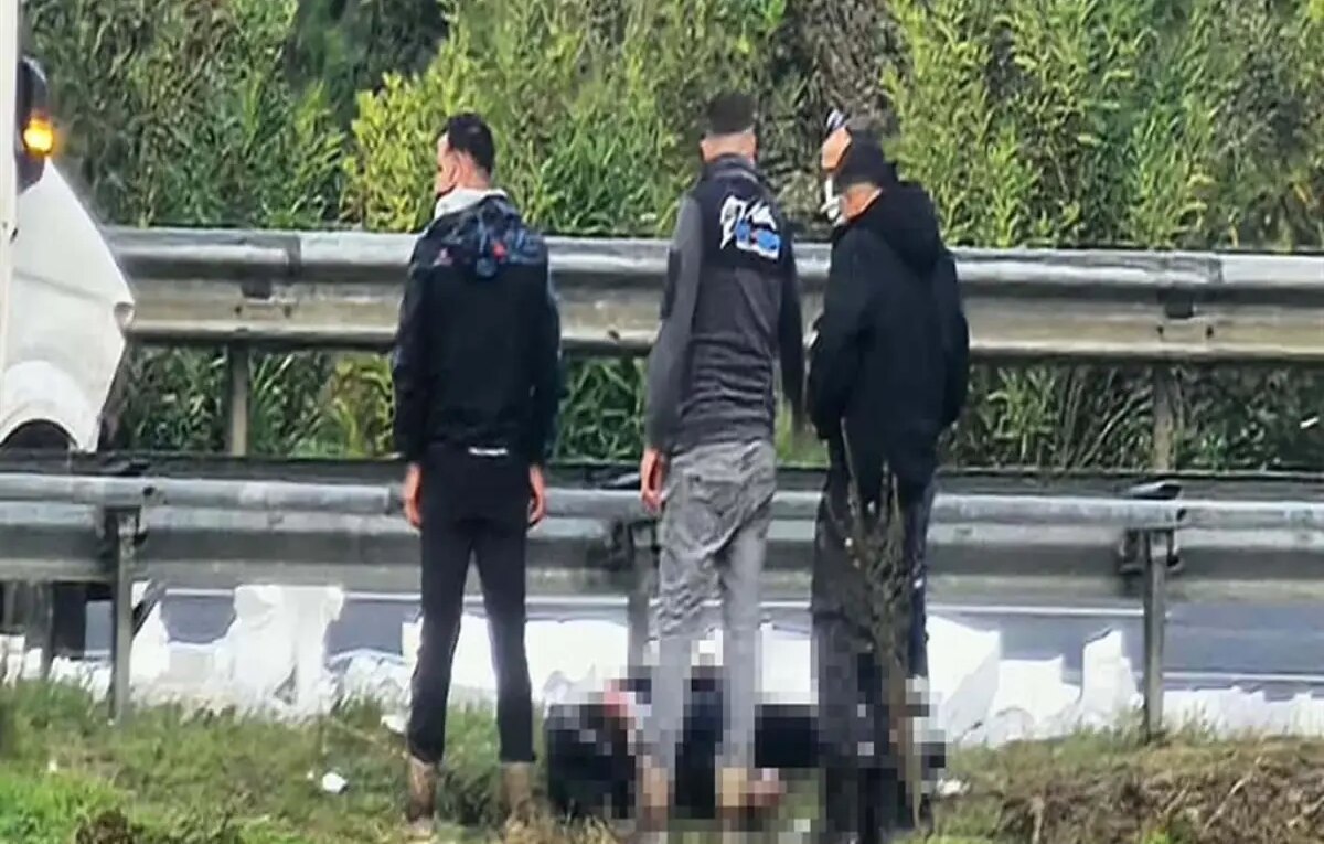 izmirde kaza 1 olu 4 yarali cfyXu7ih.jpg