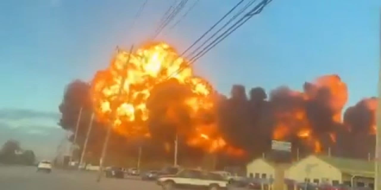 dehset goruntuleri ortaya cikti abdde dusen kargo ucagi alev alev yandi K2NbHDeb.jpg