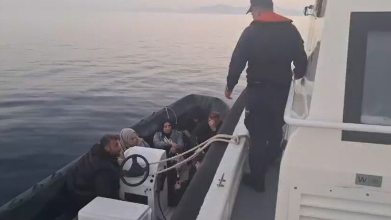 lastik-botla-egeye-acilmislardi-firari-feto-uyesi-ile-birlikte-8-kisi-sisam-yolunda-yakalandi-tSXYNapf