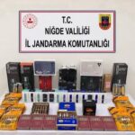 Niğde Ulukışla’da yol kontrolünde 168 puro ve kaçak elektronik ürün ele geçirildi